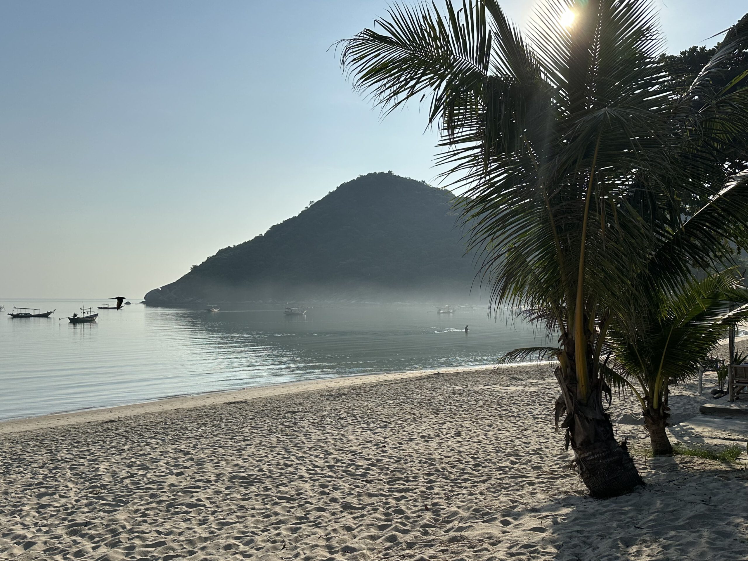 Thong Nai Pan Yai Beach bei Sonnenaufgang